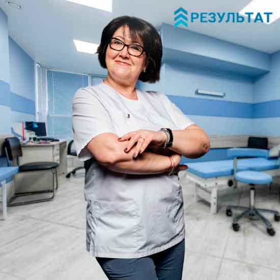Медсестра в процедурном кабинете